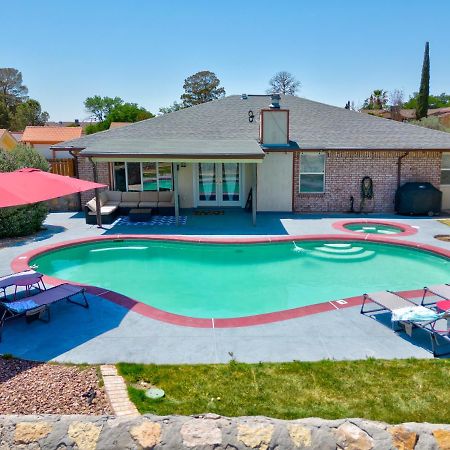 Home With Mountain View/Pool/Tub El Paso Exteriör bild