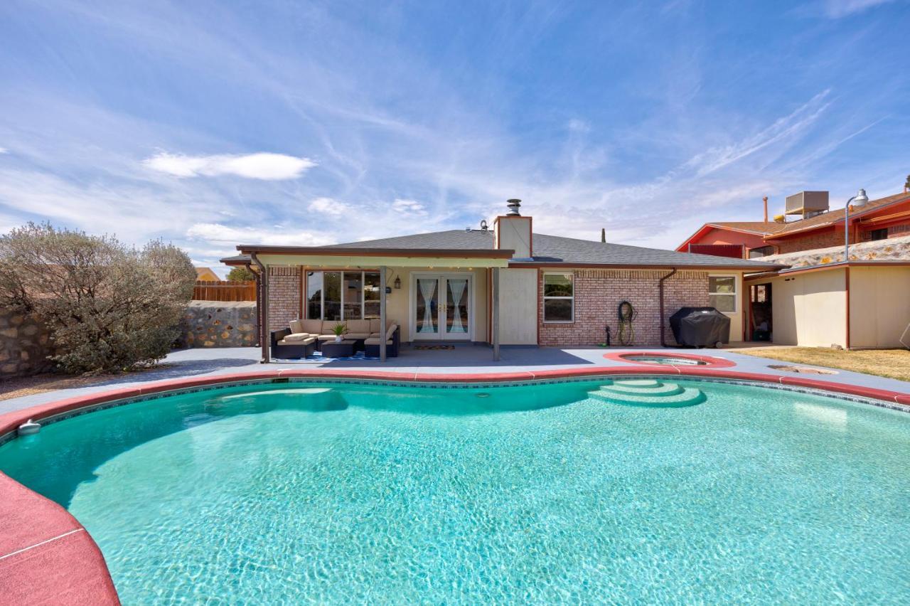 Home With Mountain View/Pool/Tub El Paso Exteriör bild