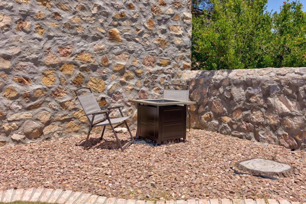 Home With Mountain View/Pool/Tub El Paso Exteriör bild